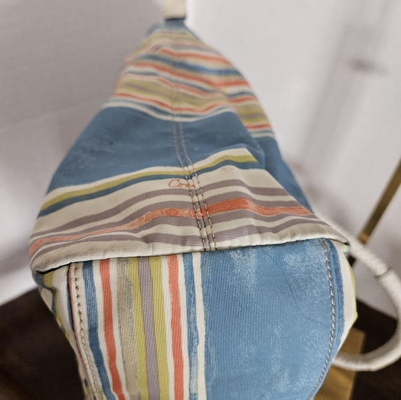 Coach F16624 East West Beach Tote w/Rare Seahorse Charm And Matching Wristlet - Picture 13 of 15